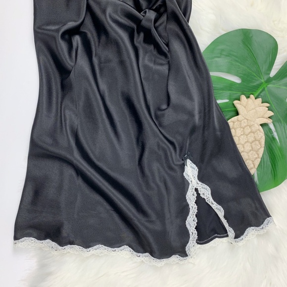 Victoria's Secret Black Lace Sleep Cami - Picture 6 of 8